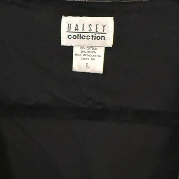 Textured Multi-Color Ruffled Vest - Picture 2 of 4